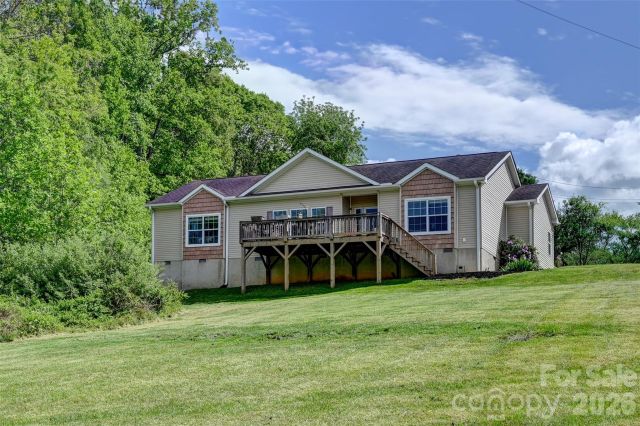371 Starnes Cove Road, Candler, NC, 28715