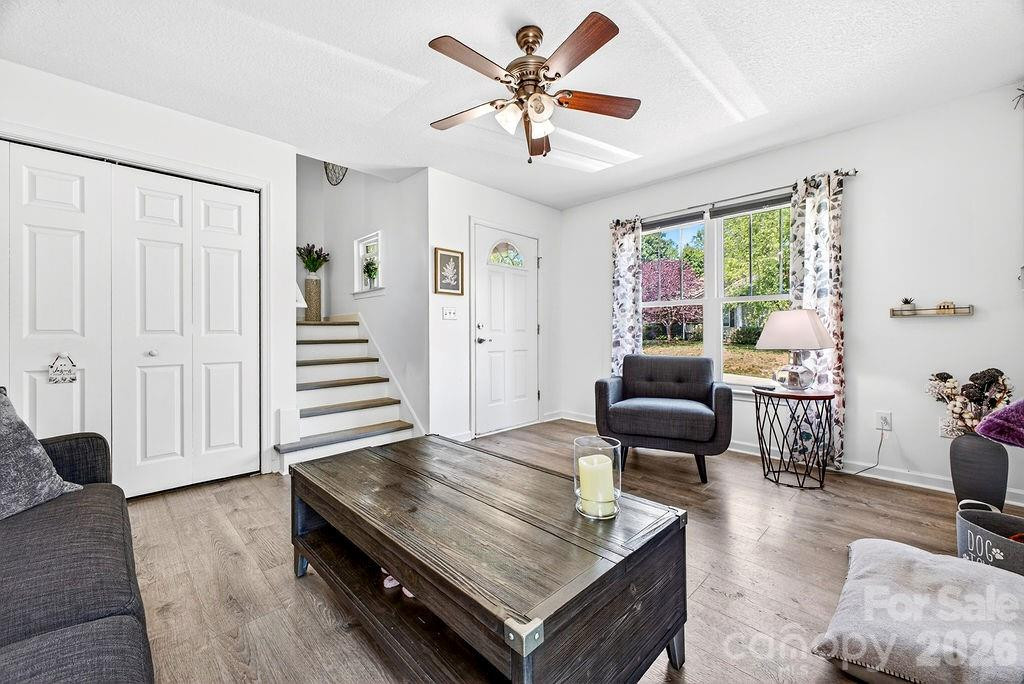 100 Victoria Springs Drive - Photo 3