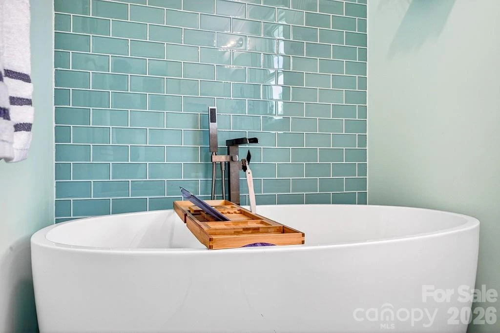 100 Victoria Springs Drive - Photo 23