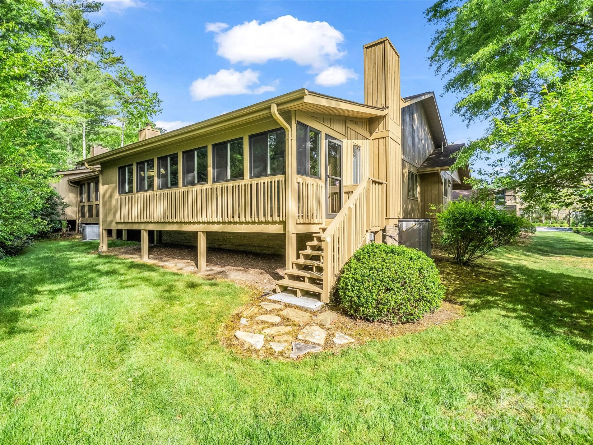 102 White Oak Drive - Photo 5