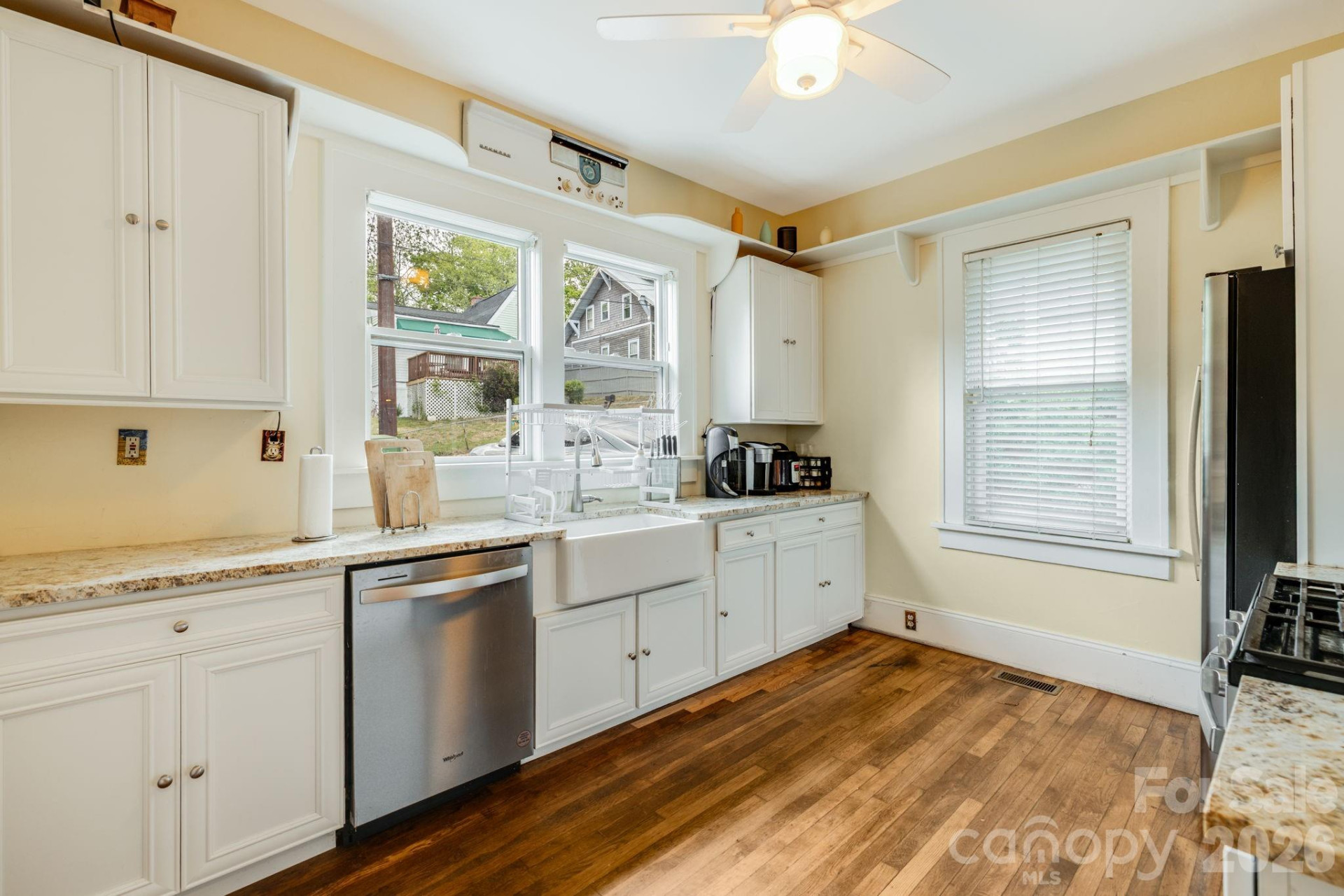 107 Courtland Avenue - Photo 10