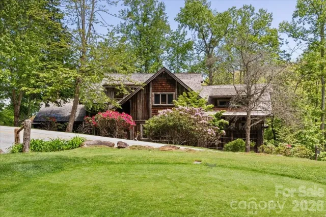 56 Spring House Drive, Burnsville, NC, 28714