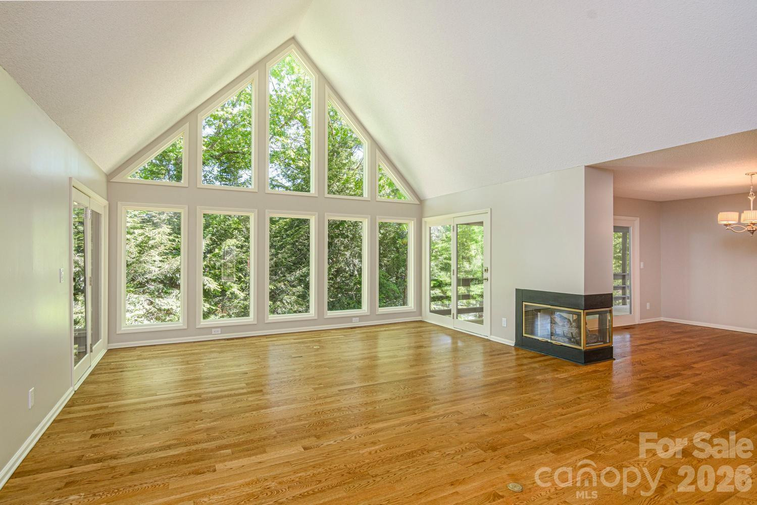 133 Forest View Drive - Photo 3