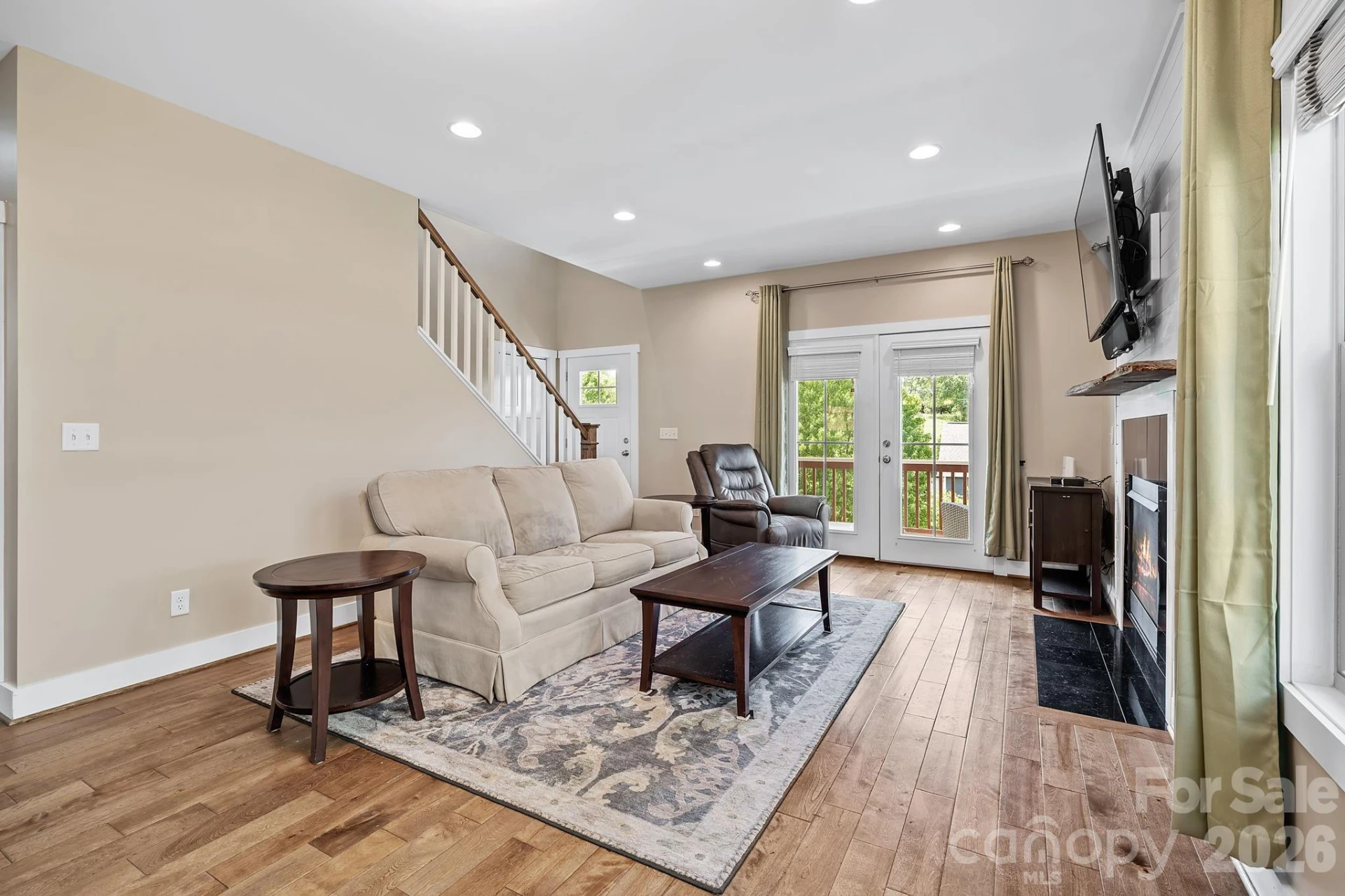 20 Greenwood Fields Drive - Photo 4
