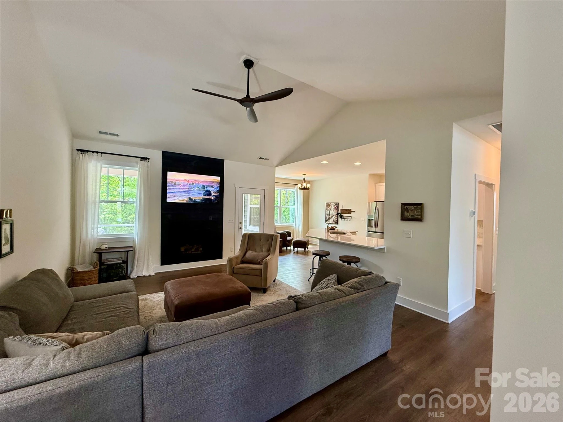 137 Marianne Drive - Photo 4