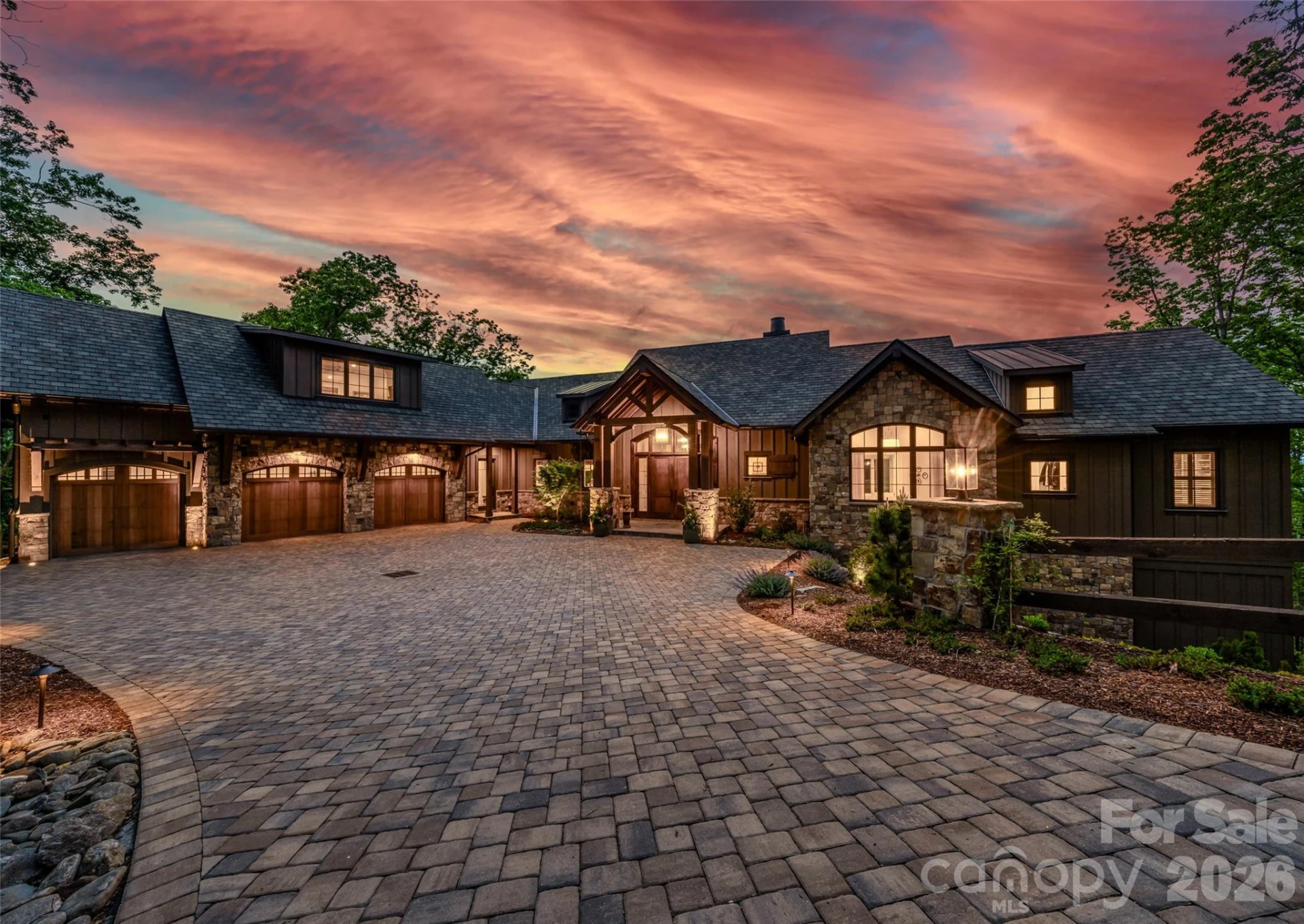32 Featherstone Trail - Photo 3
