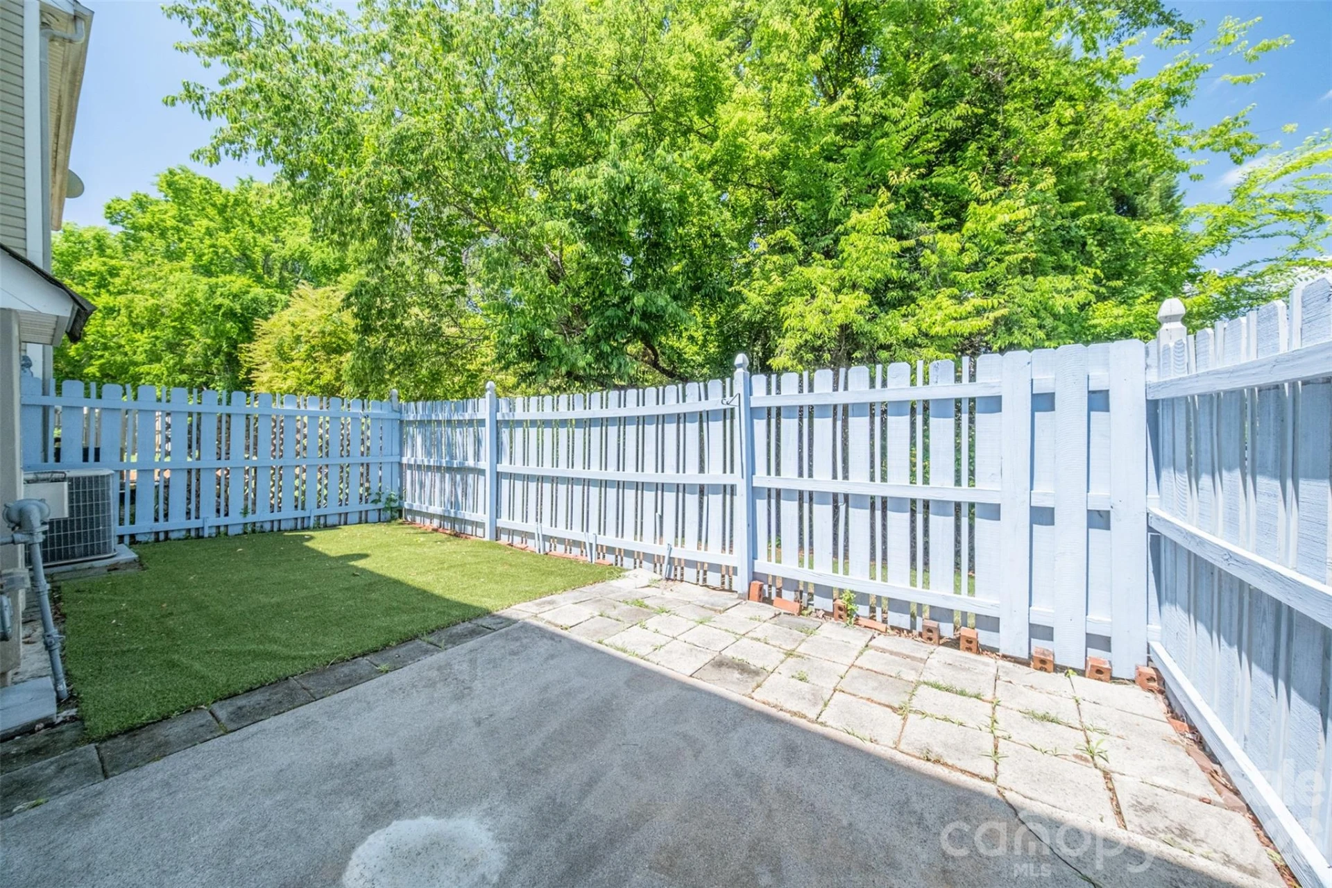 11730 Huxley Road - Photo 32