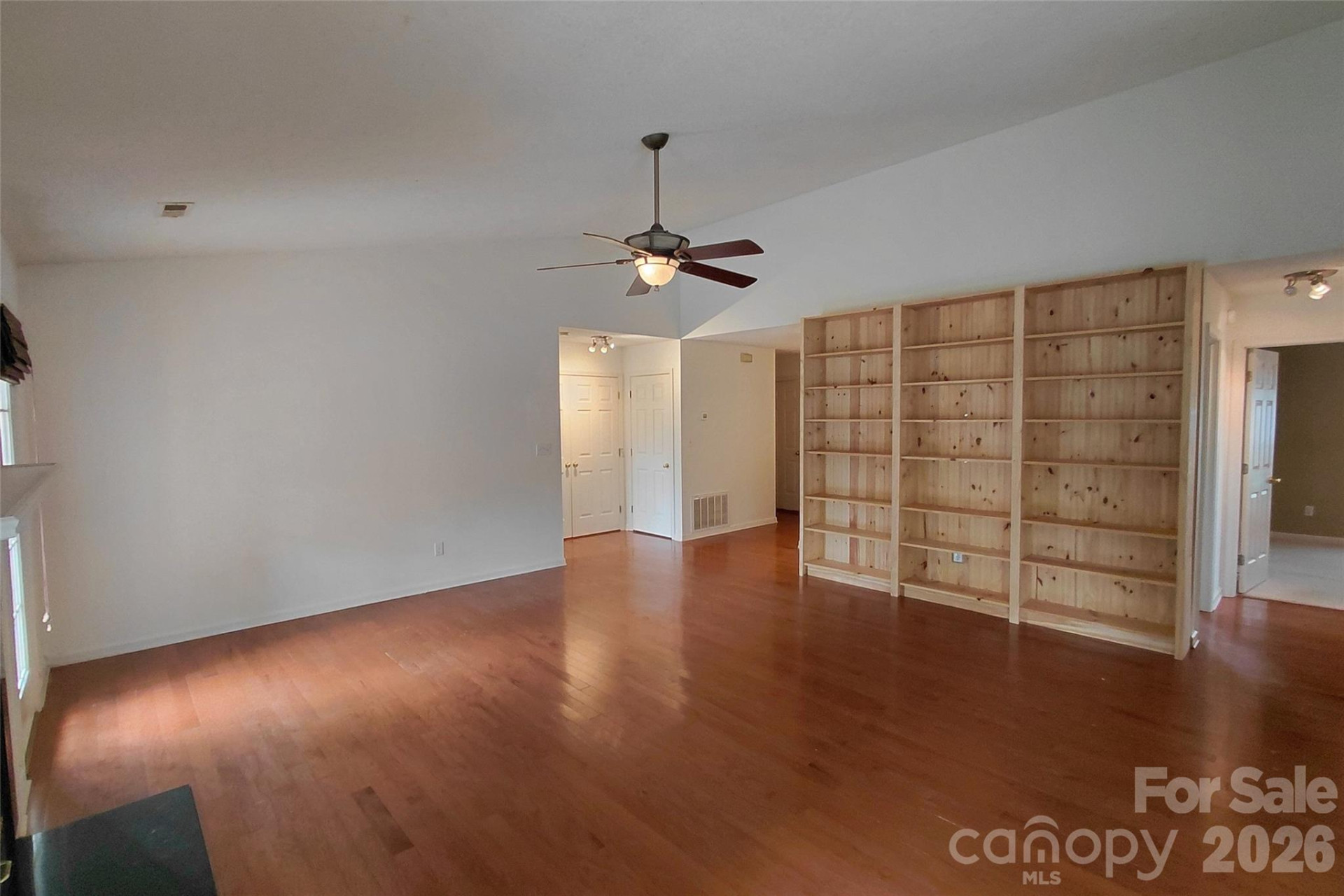 1016 Thorncrest Drive - Photo 7