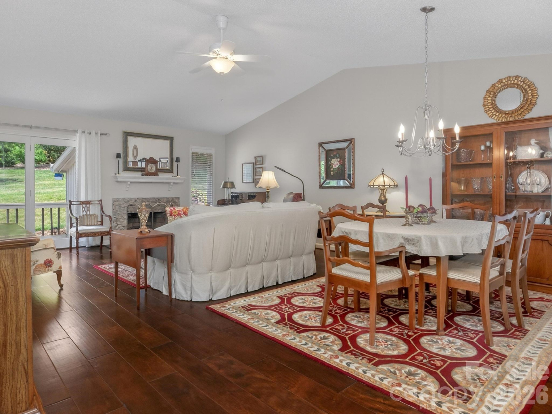 136 Deerlake Drive - Photo 11