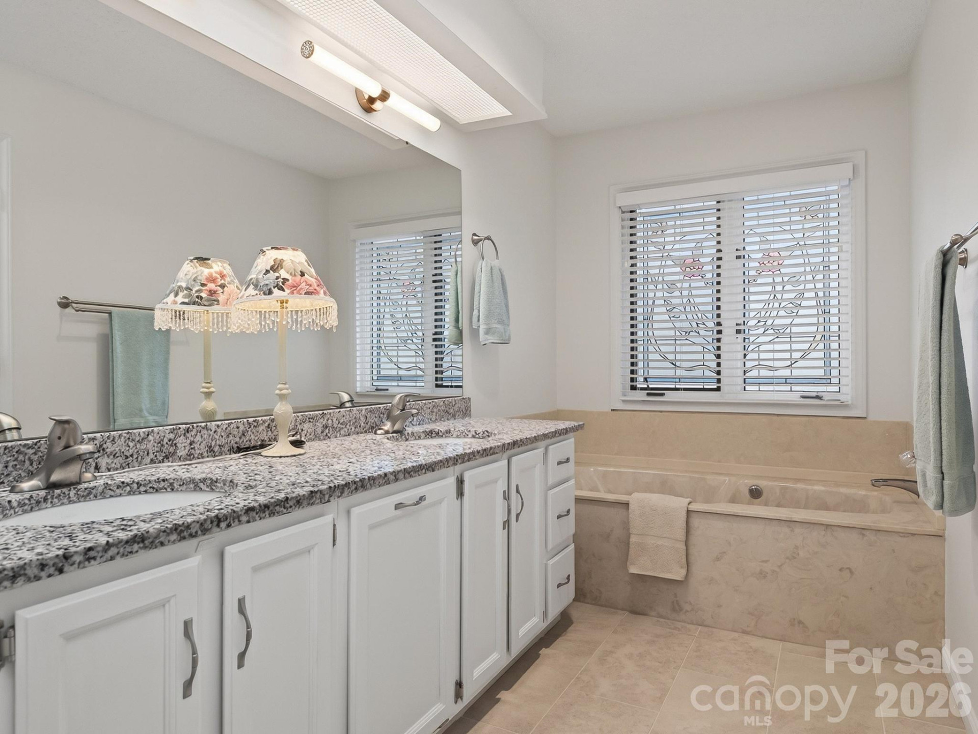 136 Deerlake Drive - Photo 33