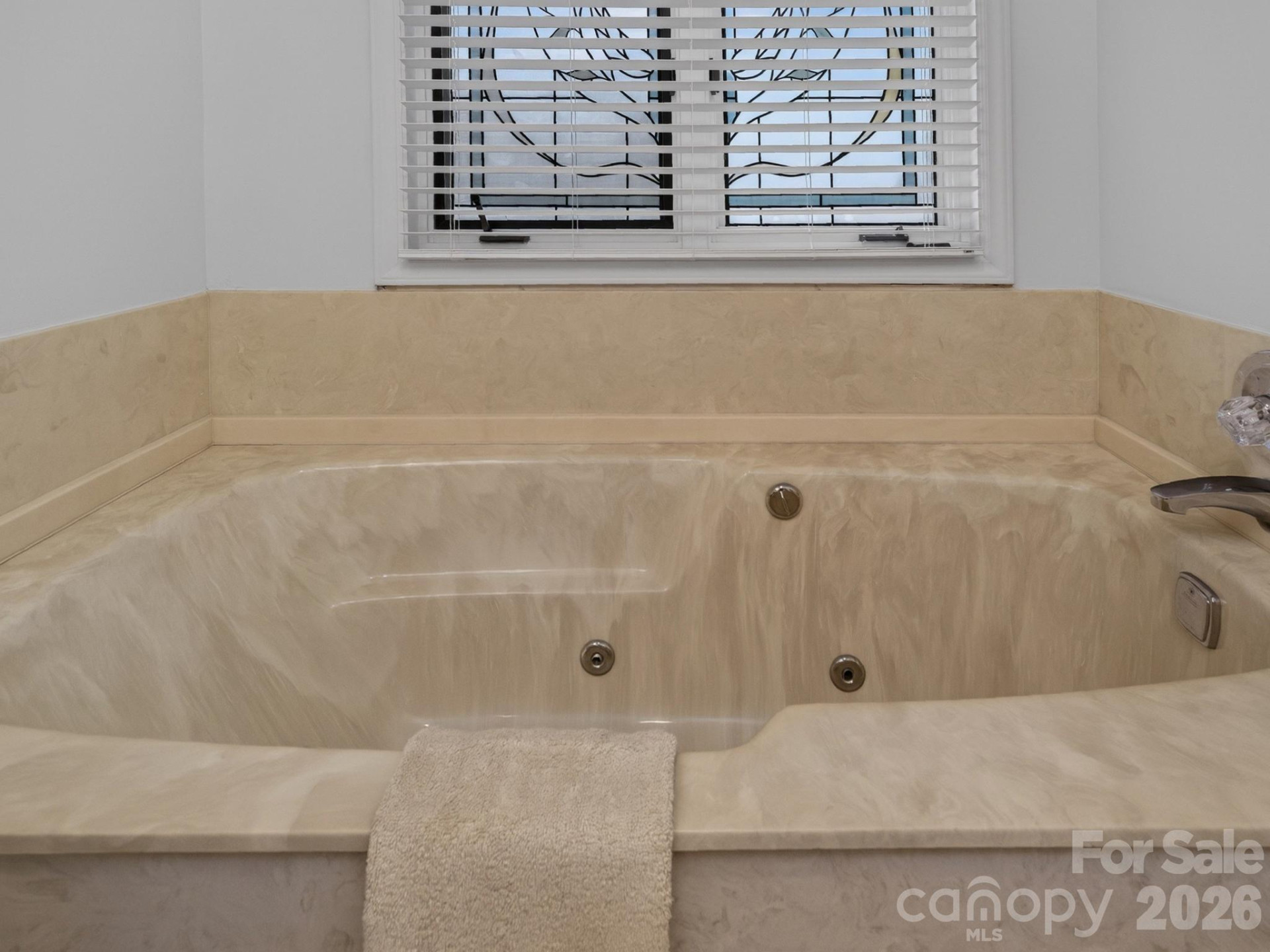 136 Deerlake Drive - Photo 34