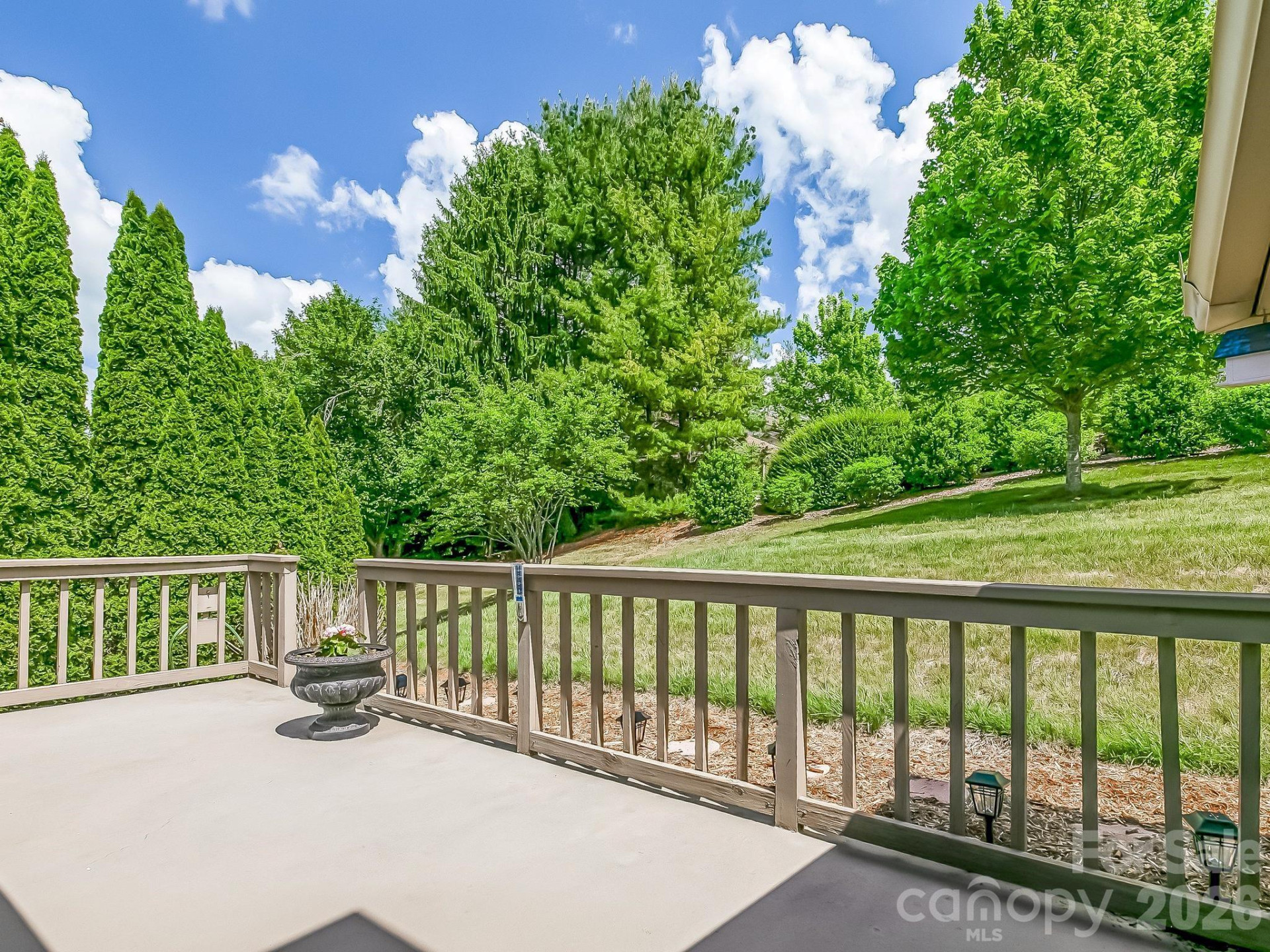 136 Deerlake Drive - Photo 46