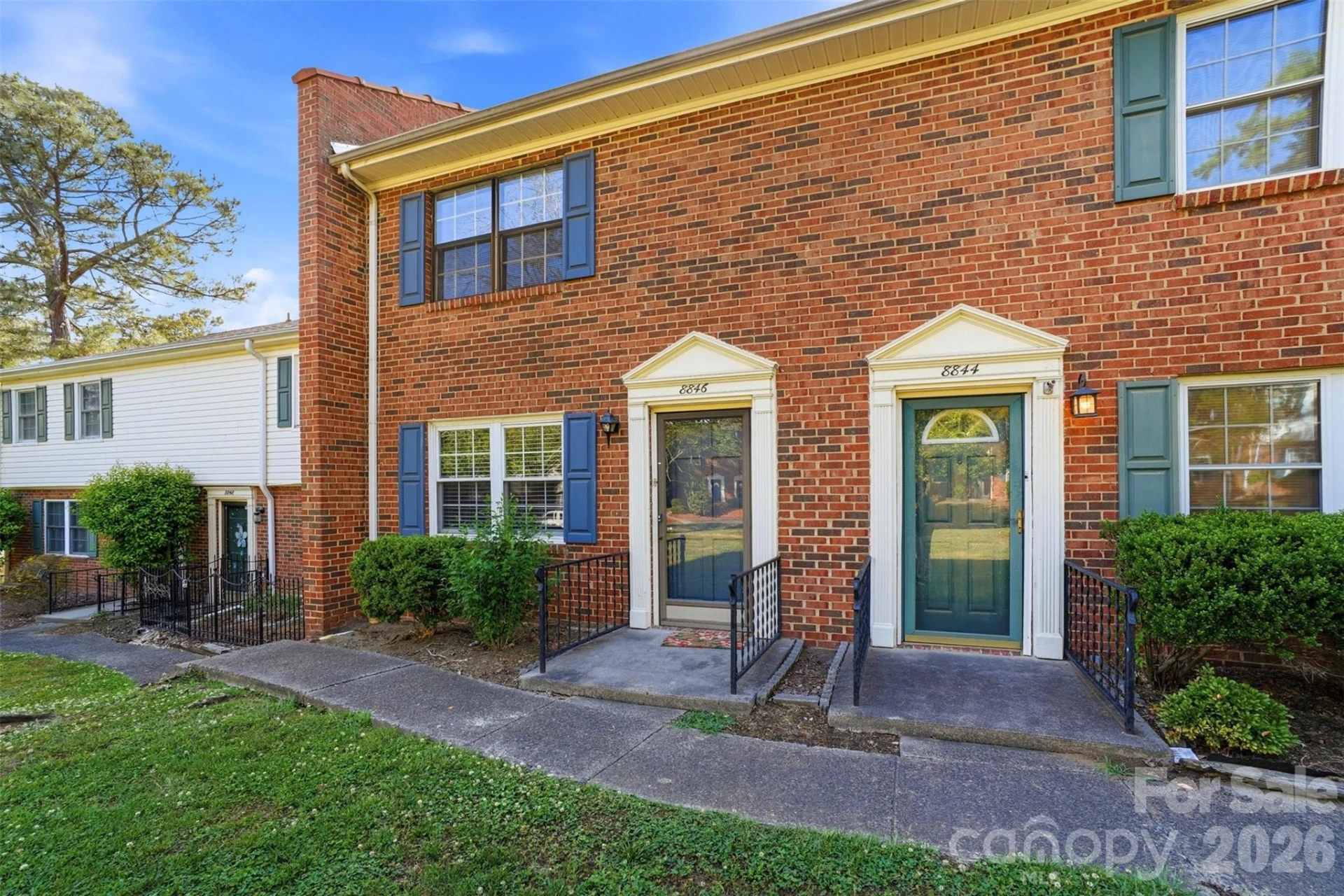 8846 Hunter Ridge Drive - Photo 3