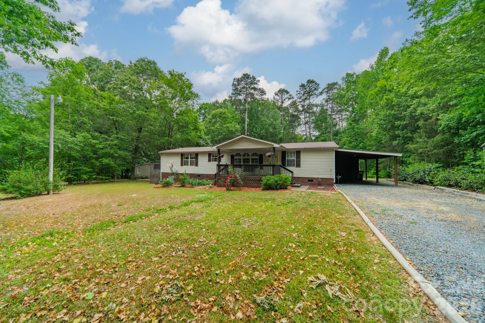 13753 Saint Thomas Drive - Photo 2