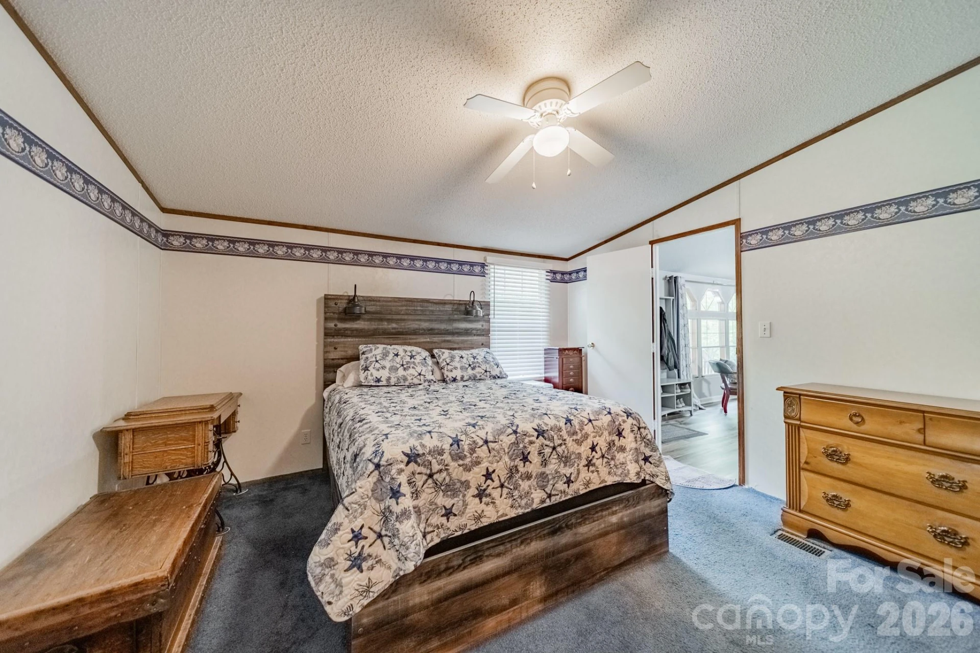 13753 Saint Thomas Drive - Photo 15