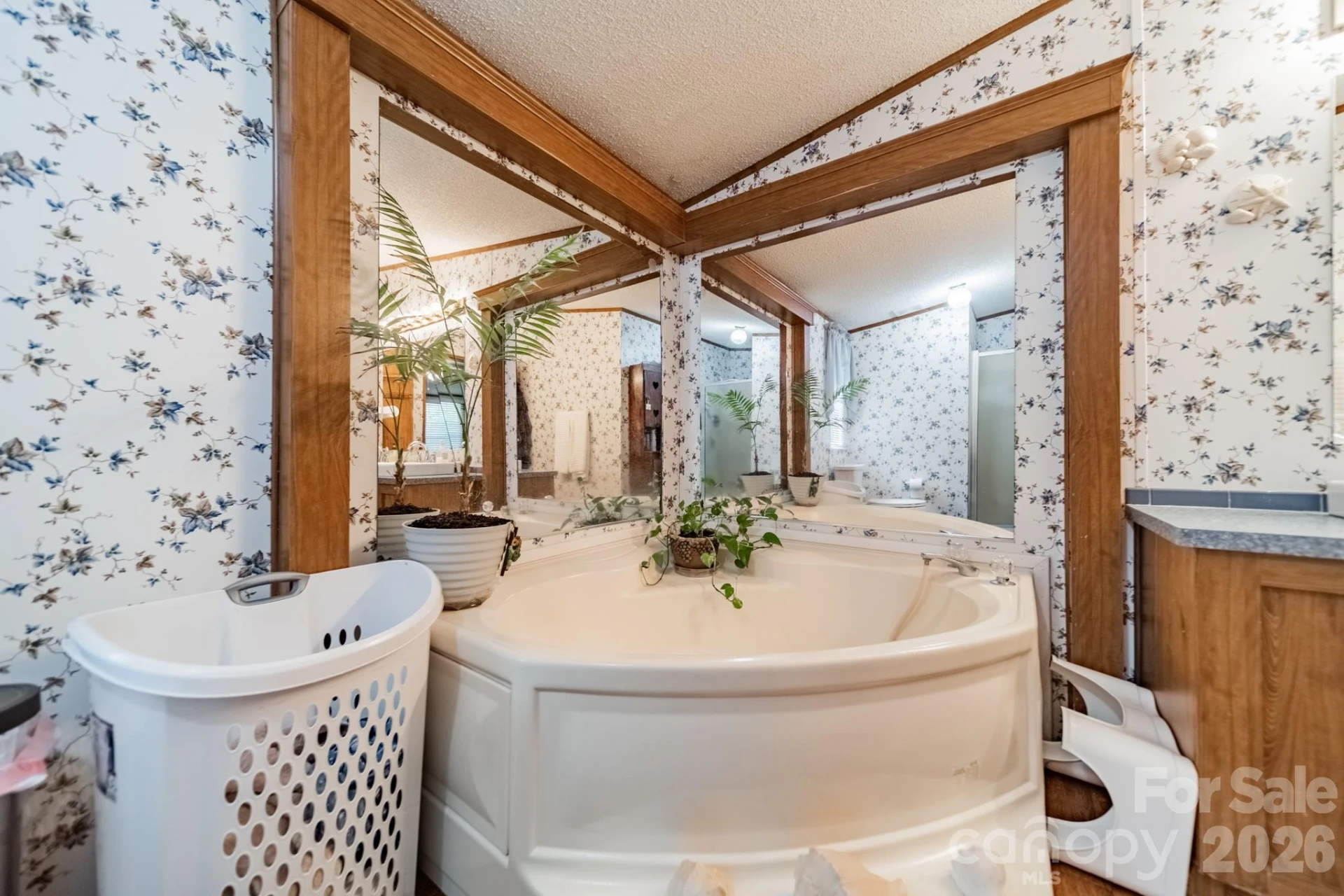 13753 Saint Thomas Drive - Photo 17