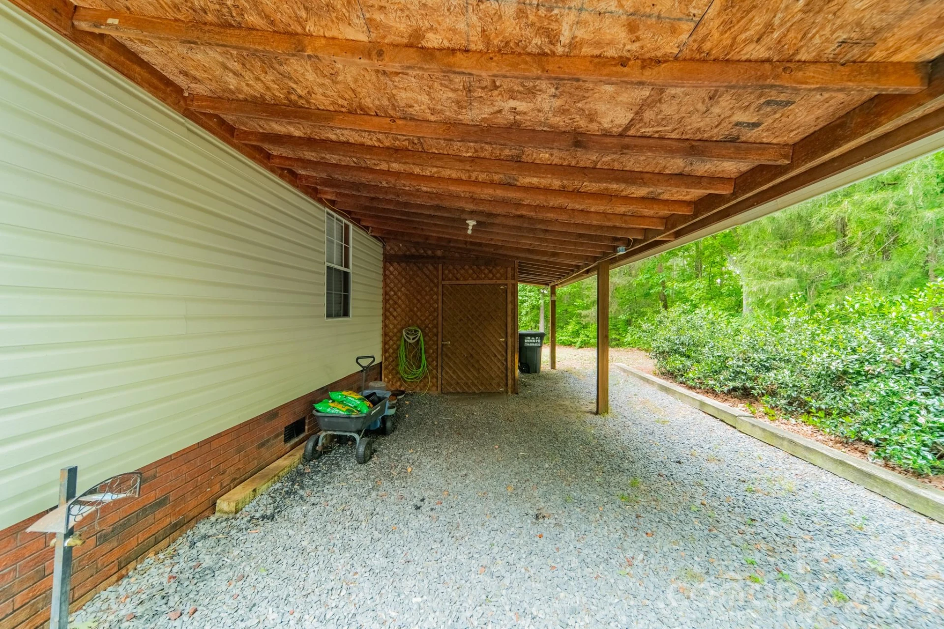 13753 Saint Thomas Drive - Photo 27