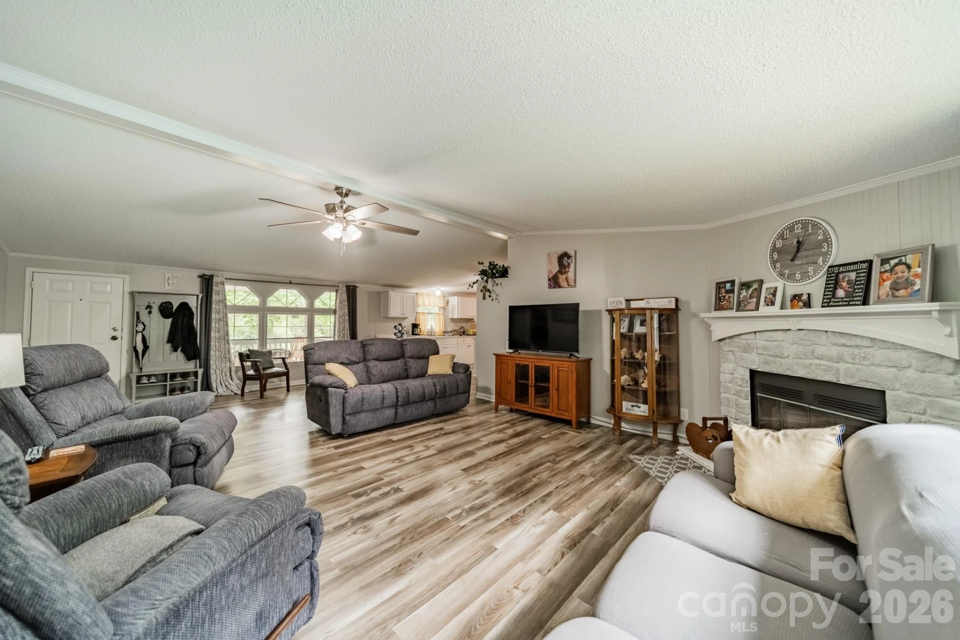 13753 Saint Thomas Drive - Photo 8