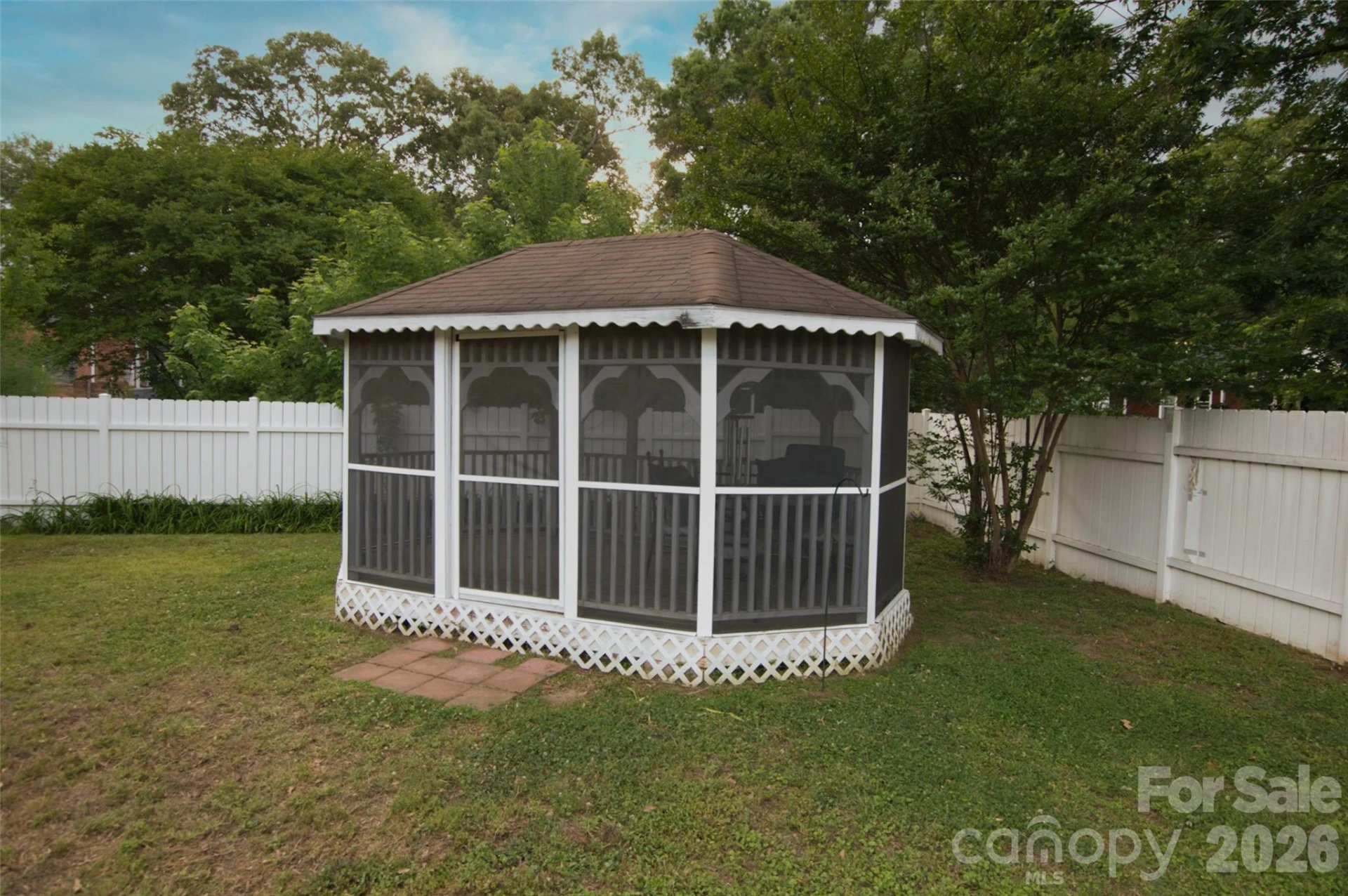 204 Clinton Avenue - Photo 21