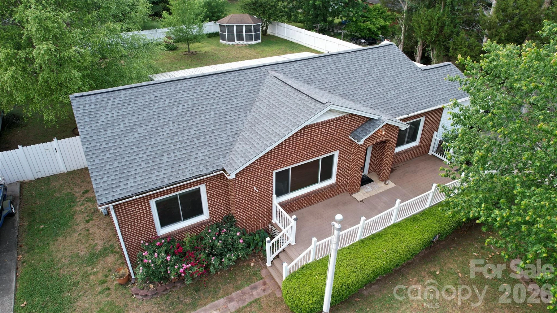 204 Clinton Avenue - Photo 23
