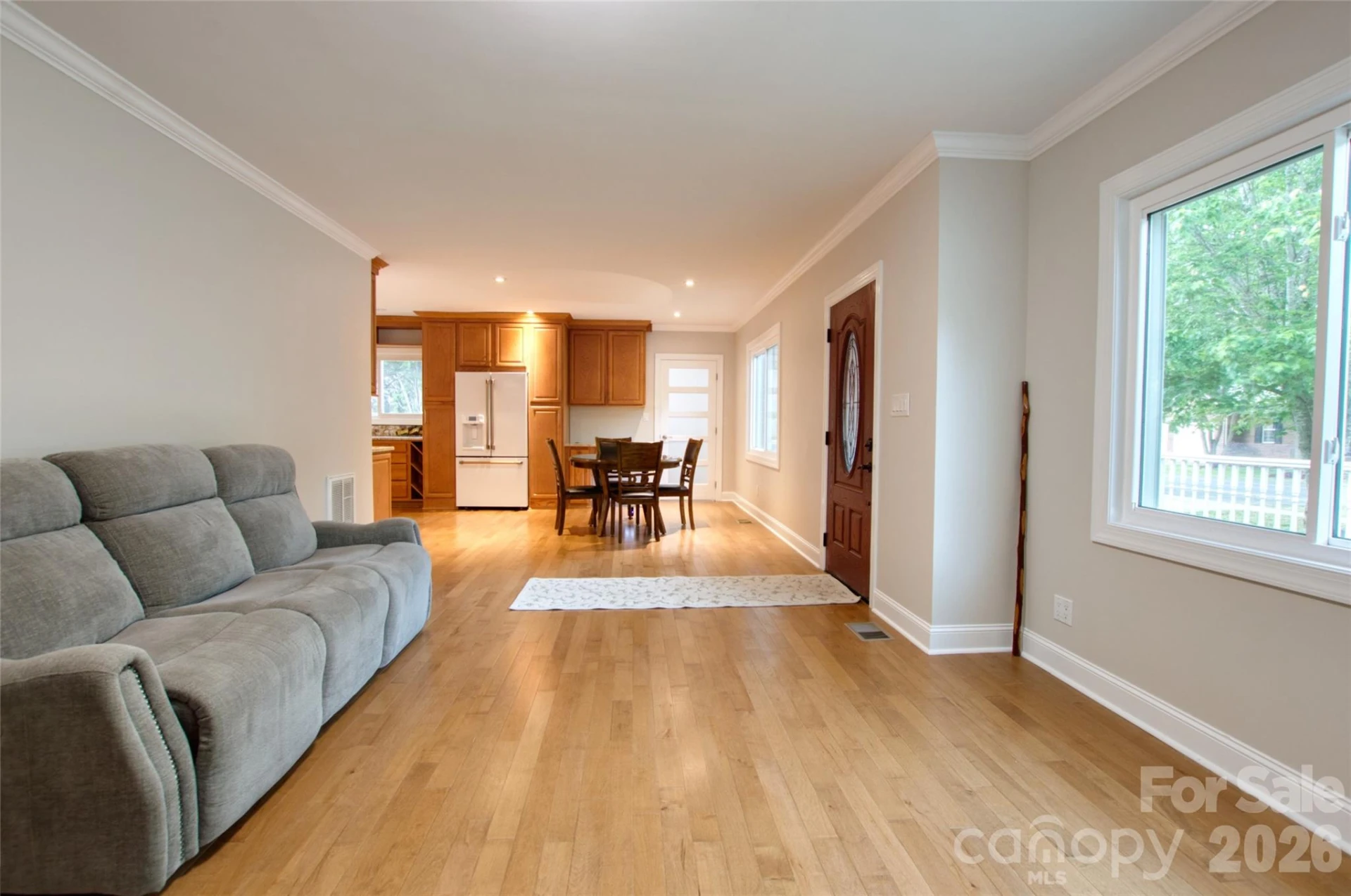 204 Clinton Avenue - Photo 4