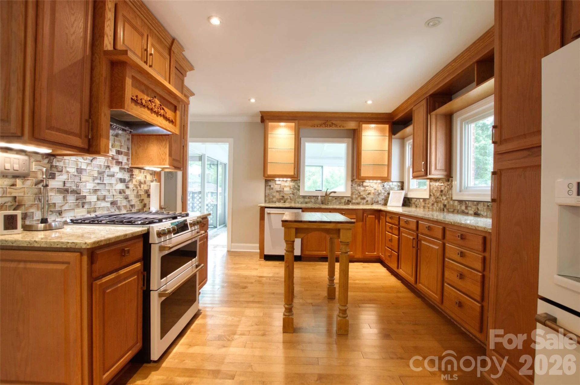 204 Clinton Avenue - Photo 7