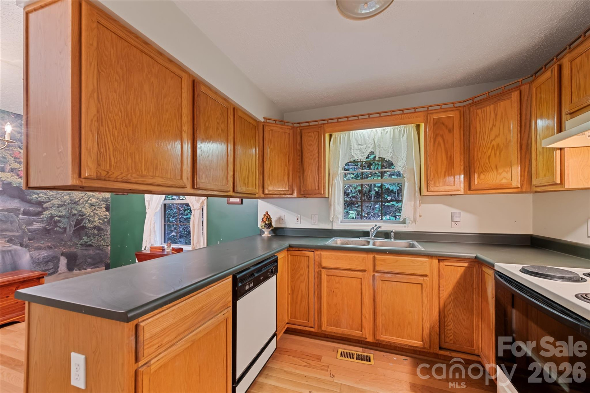 42 Greenview Drive - Photo 13