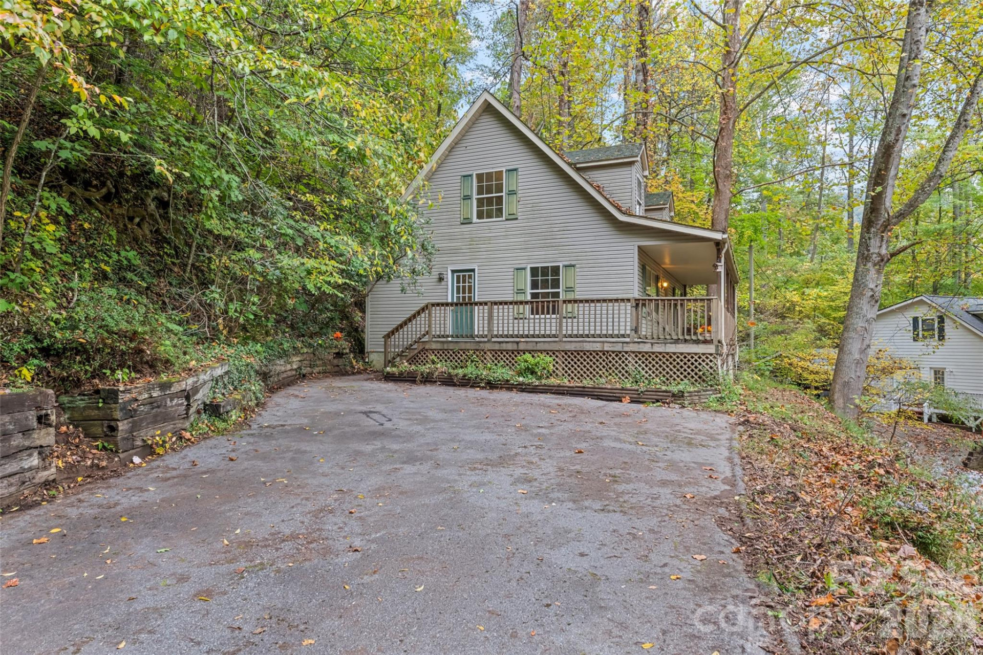 42 Greenview Drive - Photo 4