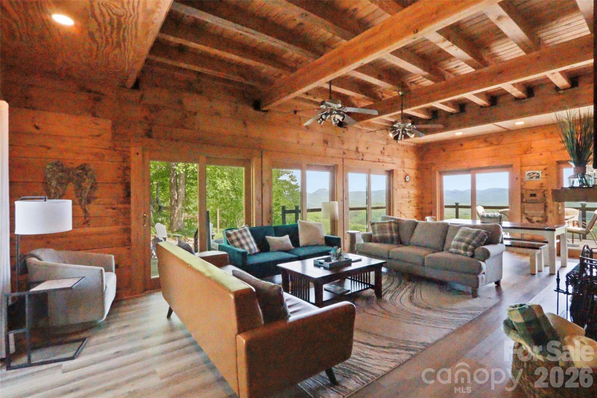 347 Valleyview Drive - Photo 3