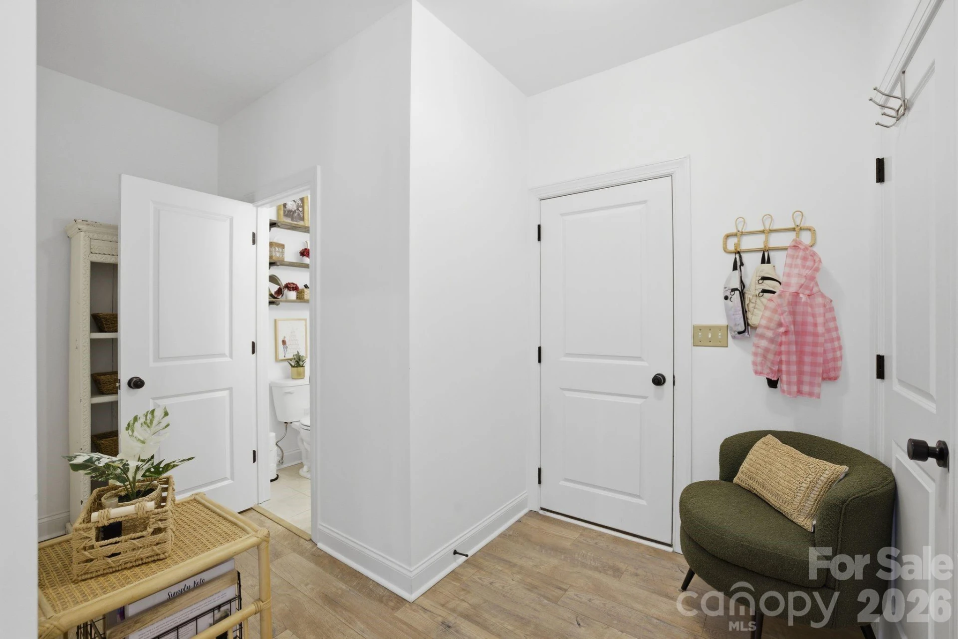 221 Logan Crossing Drive - Photo 17