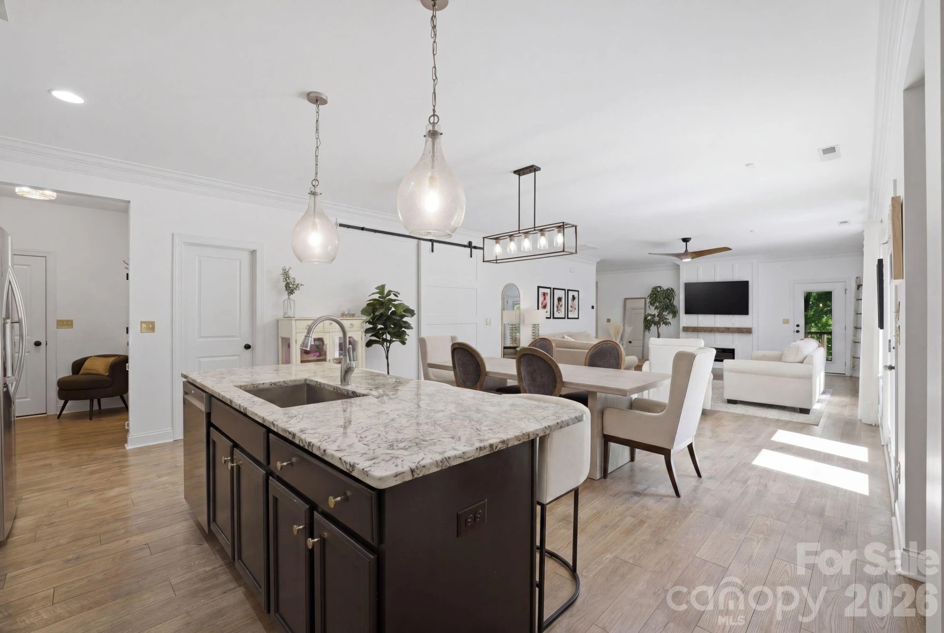 221 Logan Crossing Drive - Photo 10