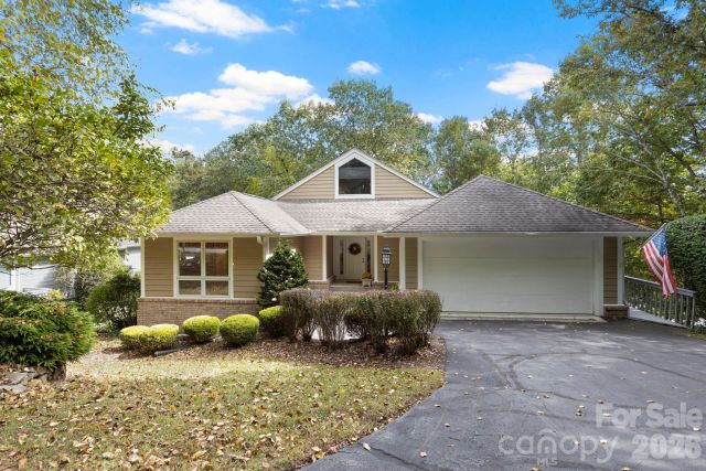 320 Dawnbrook Drive, Flat Rock, NC, 28731