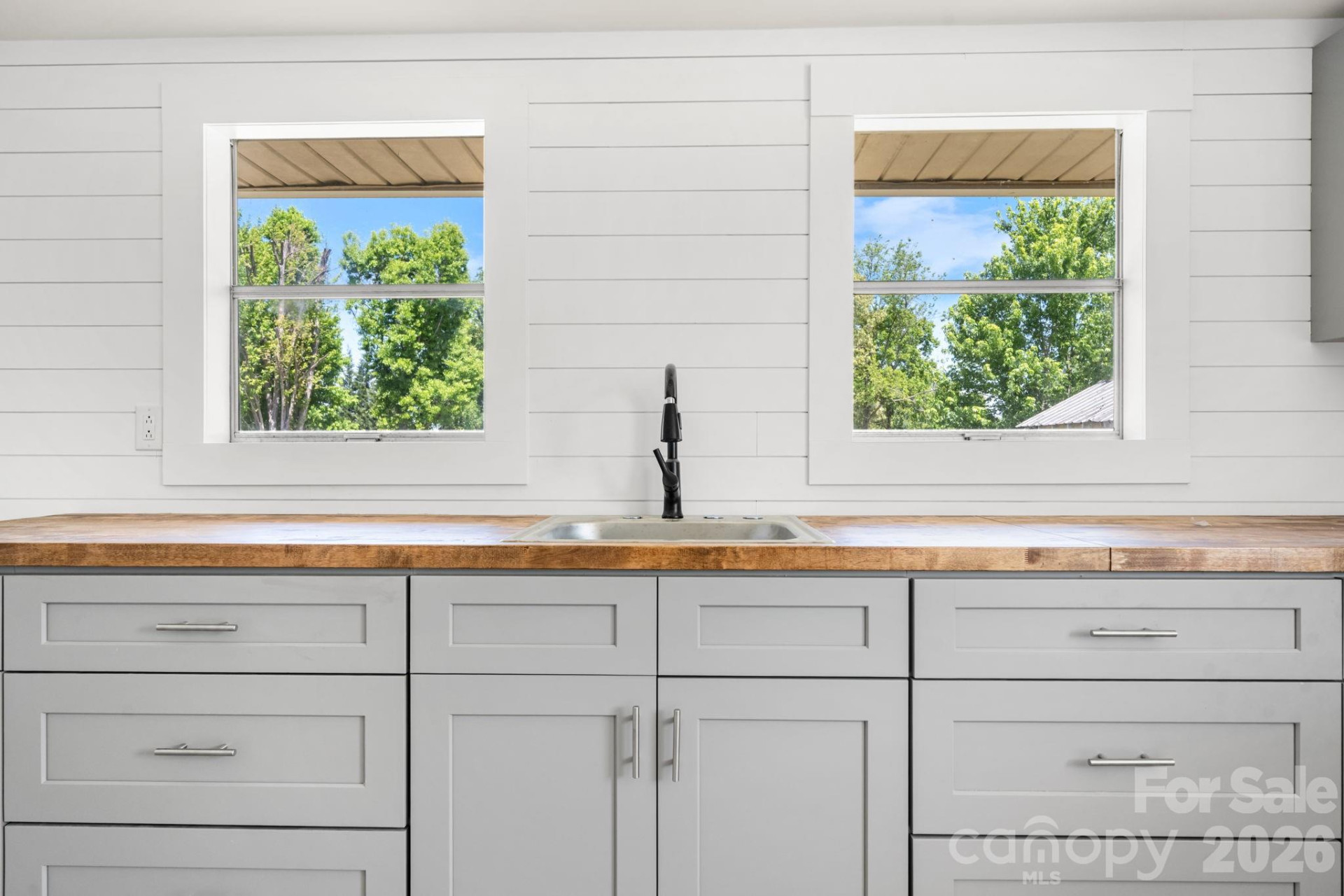 508 South Avenue - Photo 2