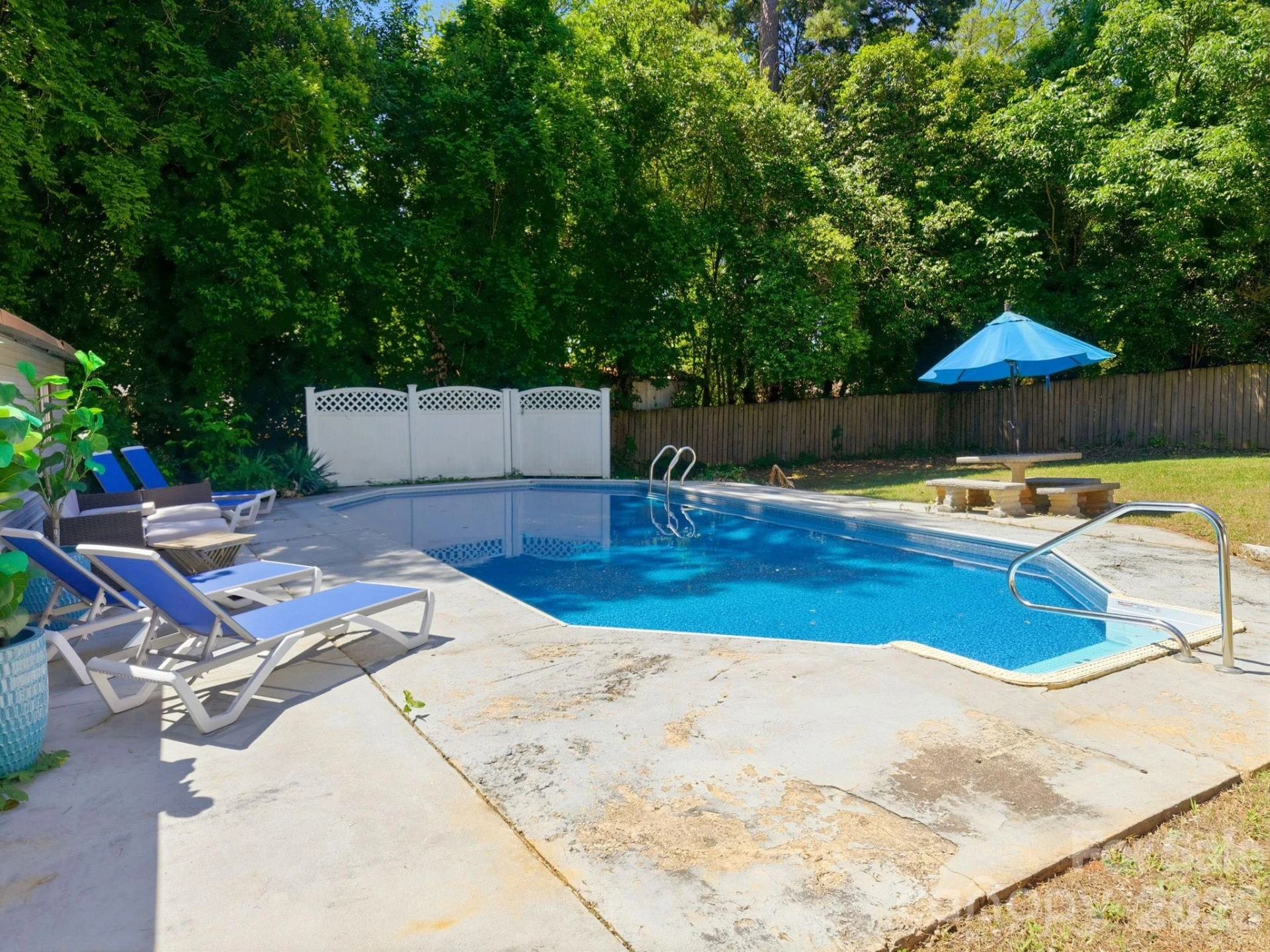303 Odell Street - Photo 5