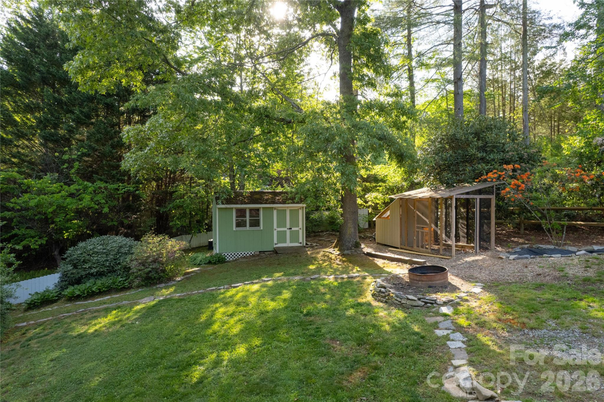 137 Whisperwood Circle - Photo 6