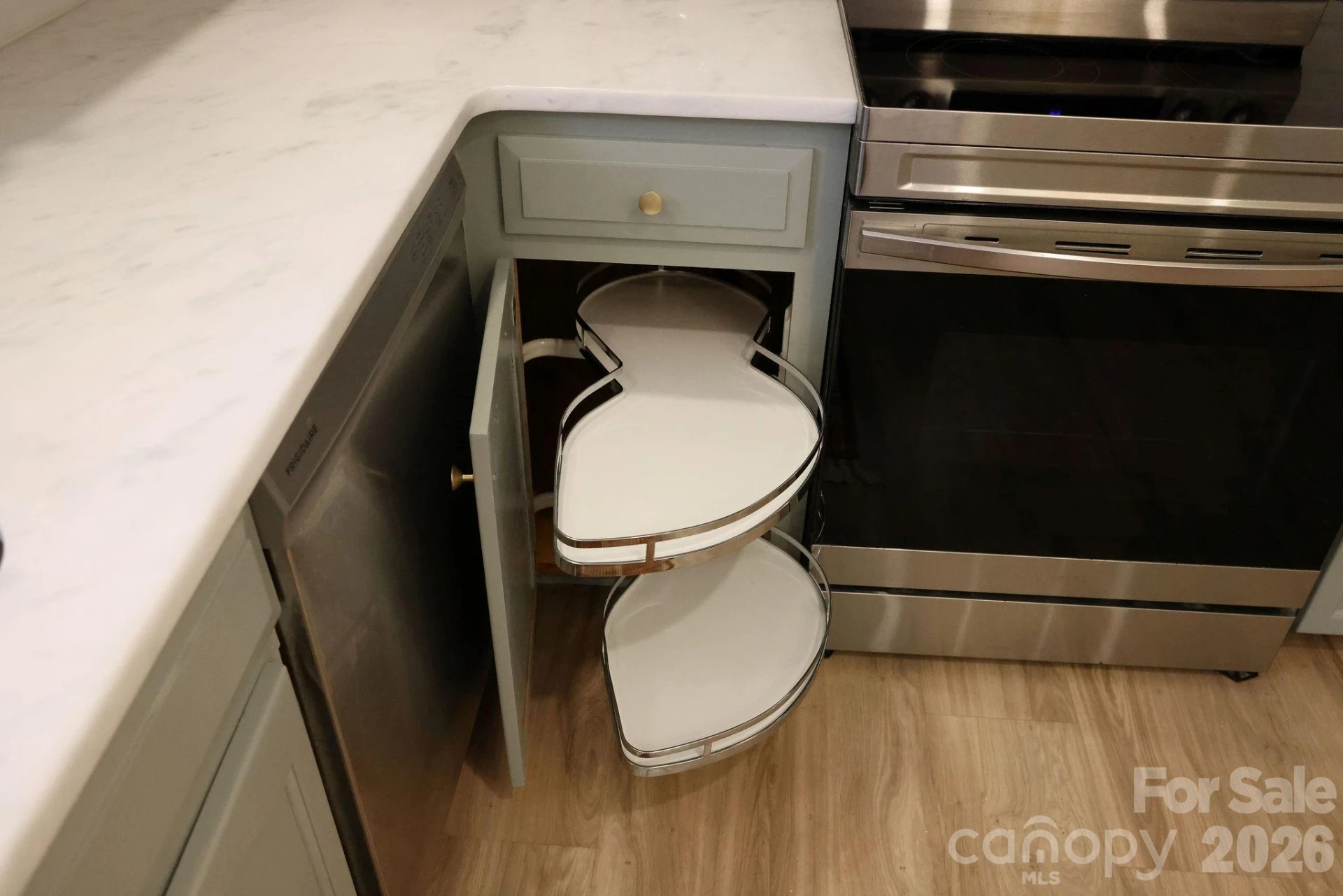 317 Devine Avenue - Photo 11