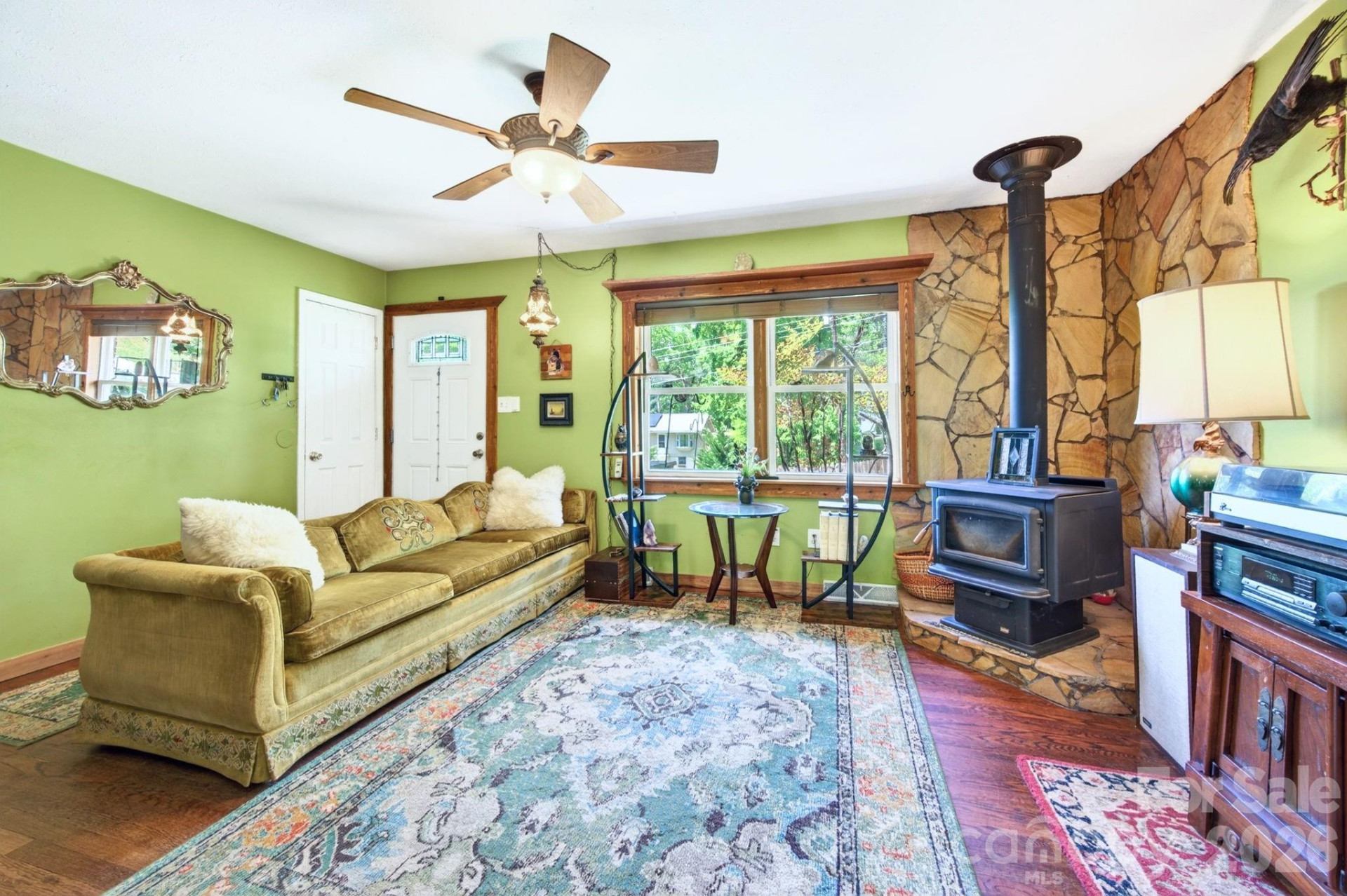 305 Melody Circle - Photo 2