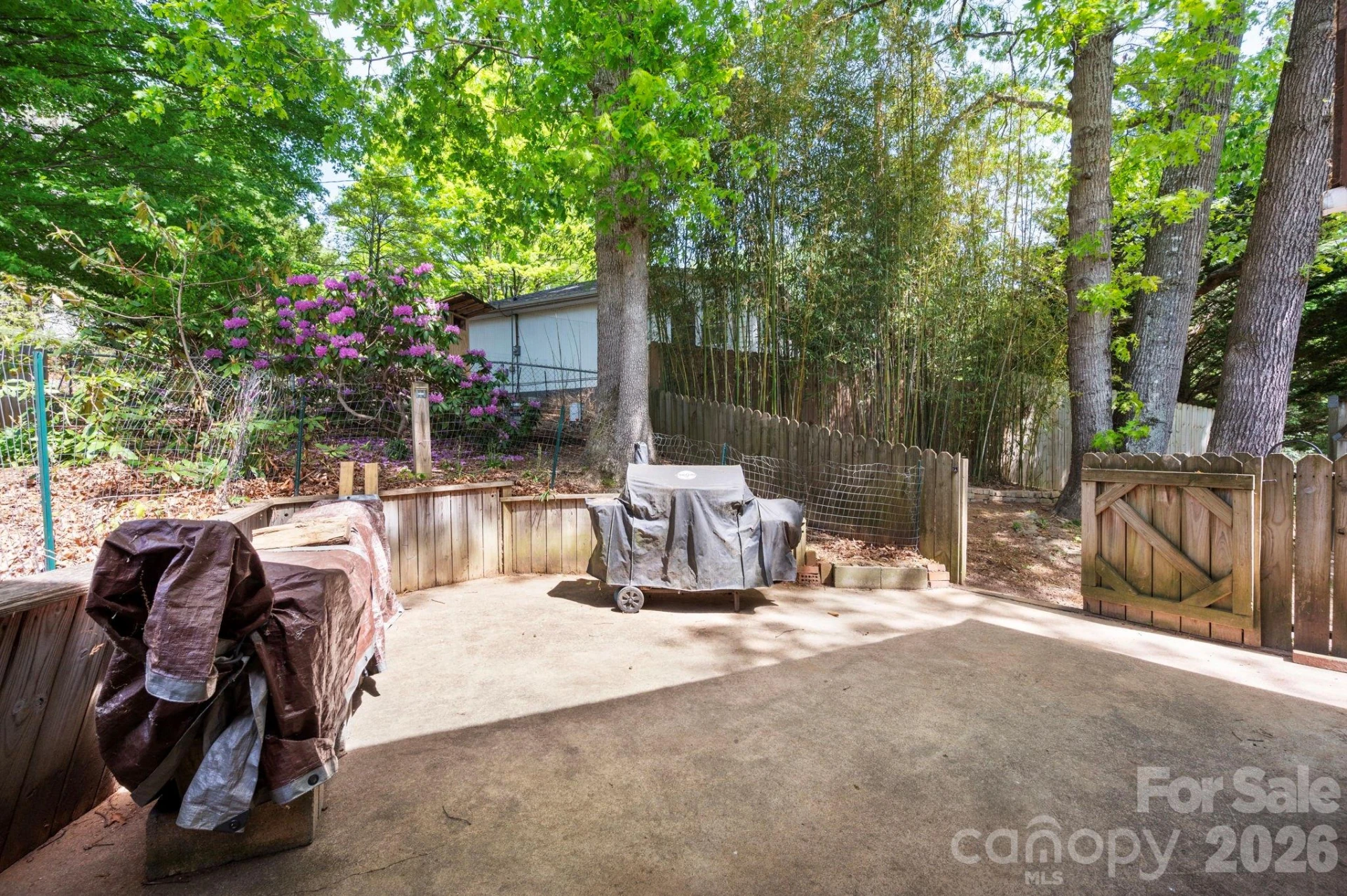 305 Melody Circle - Photo 18