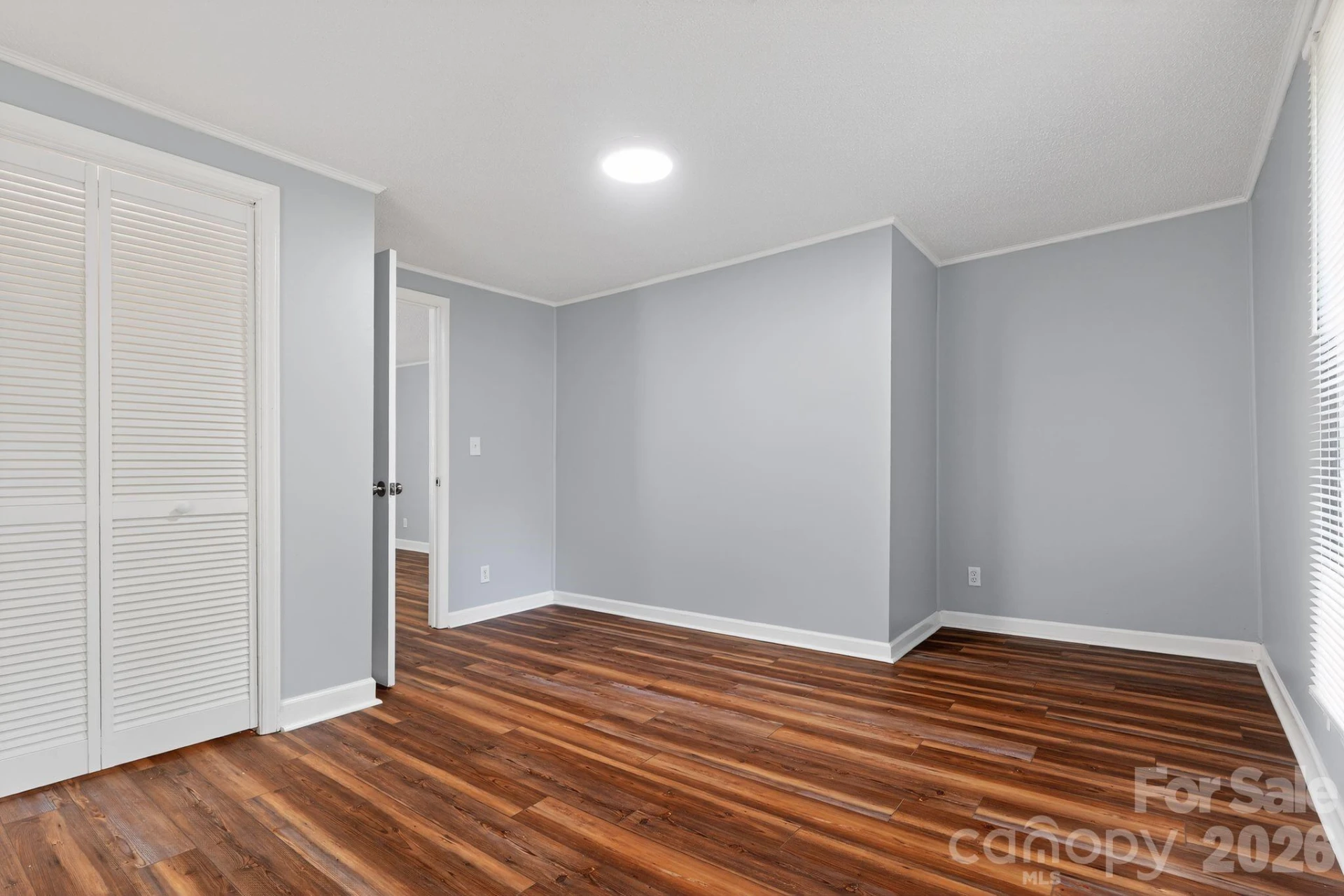 801 Woodlawn Avenue - Photo 6