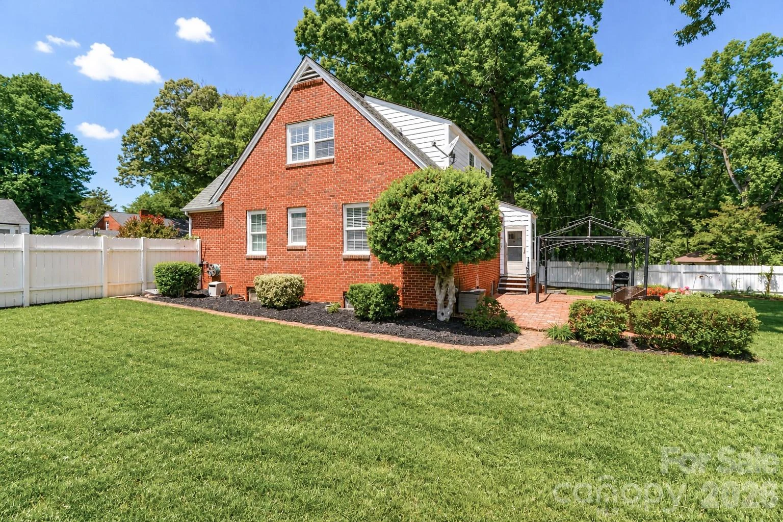 820 Woodland Road - Photo 31