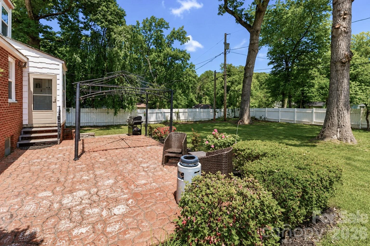 820 Woodland Road - Photo 32