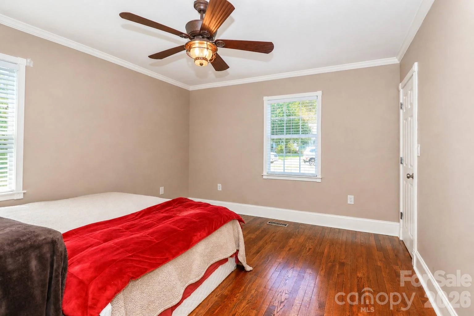 820 Woodland Road - Photo 5