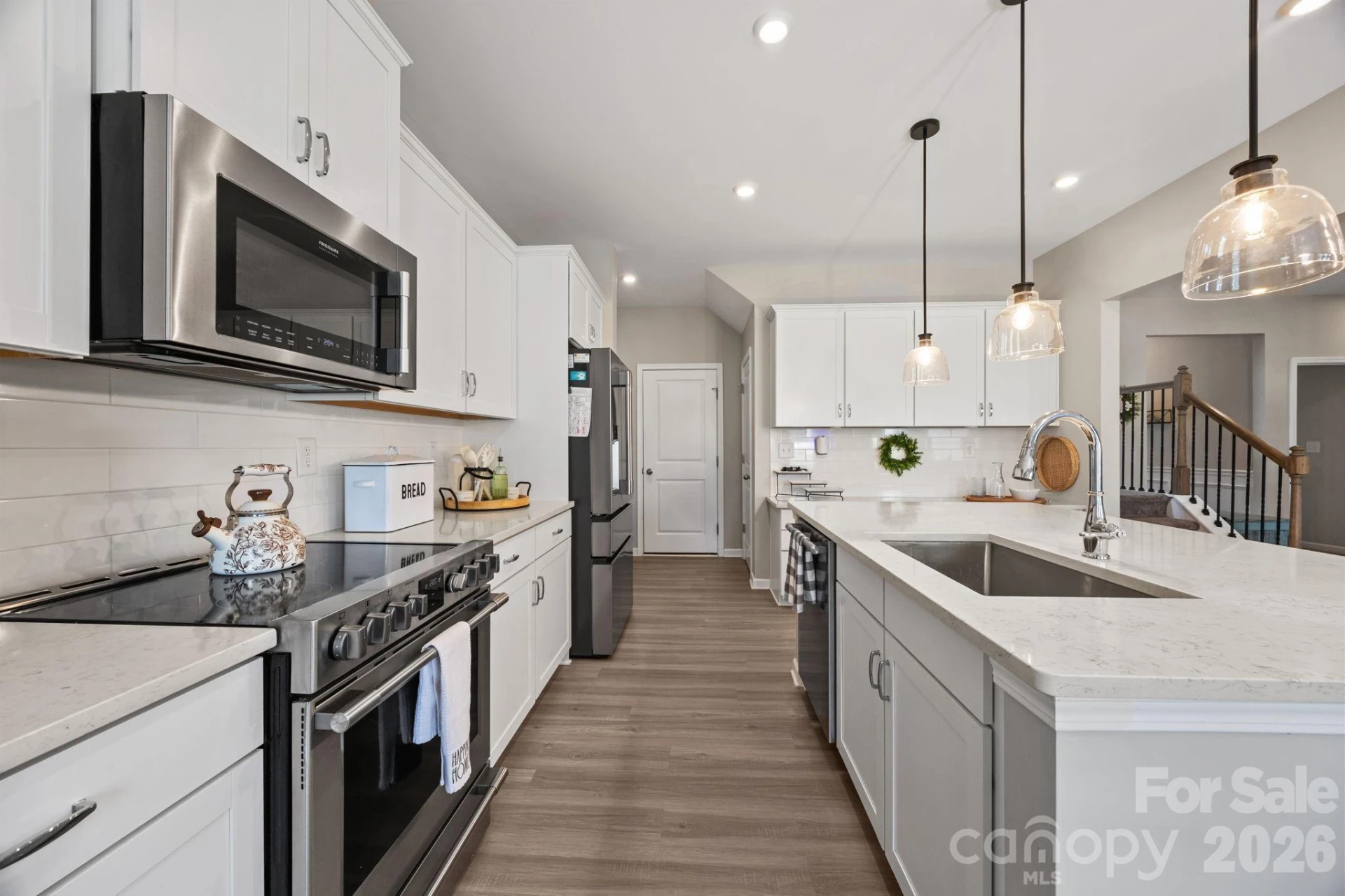 526 Ardsley Drive - Photo 6
