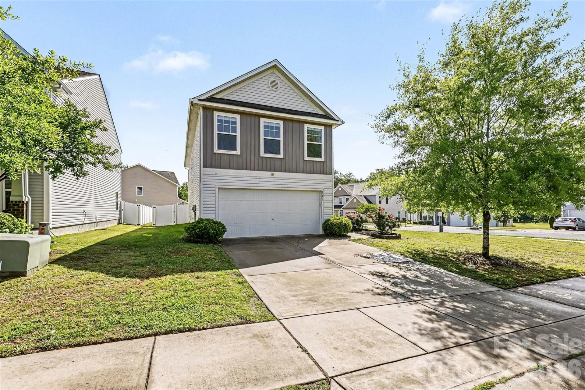 1253 Ettrick Avenue - Photo 2