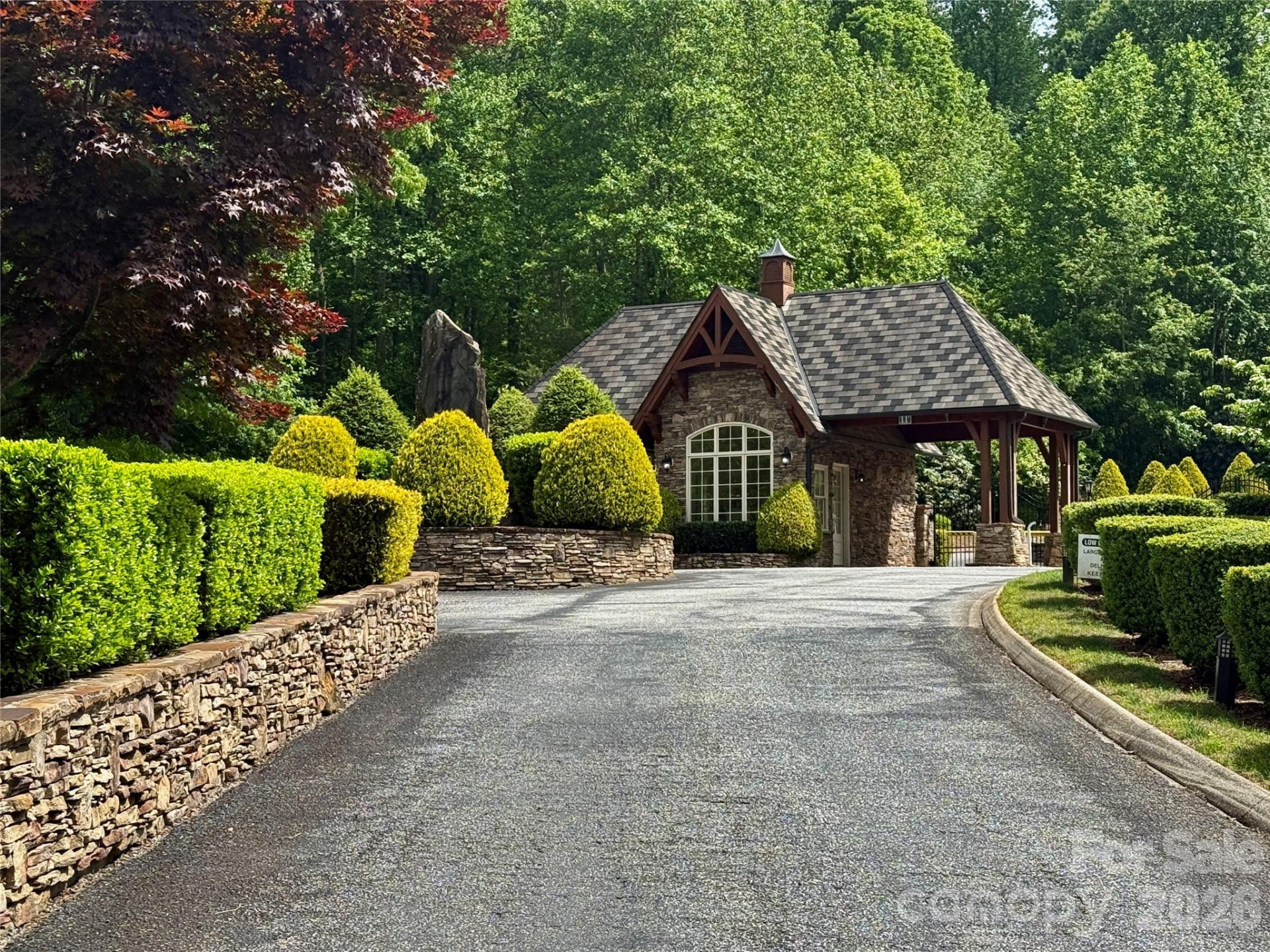 270 Rock Ledge Drive #270 - Photo 2