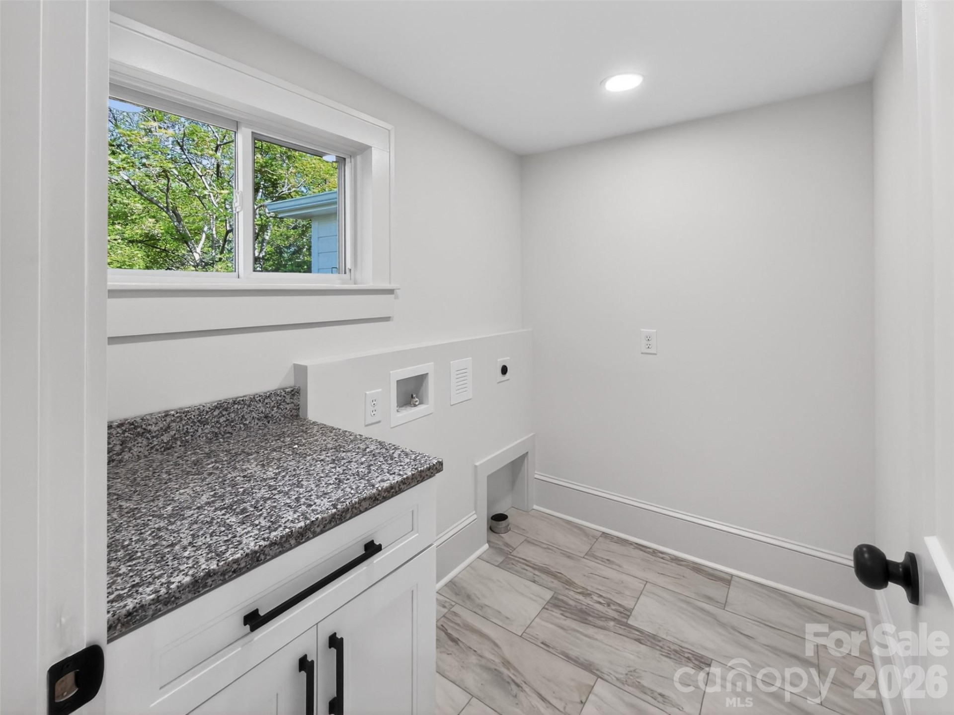 262 Pleasant Street - Photo 21