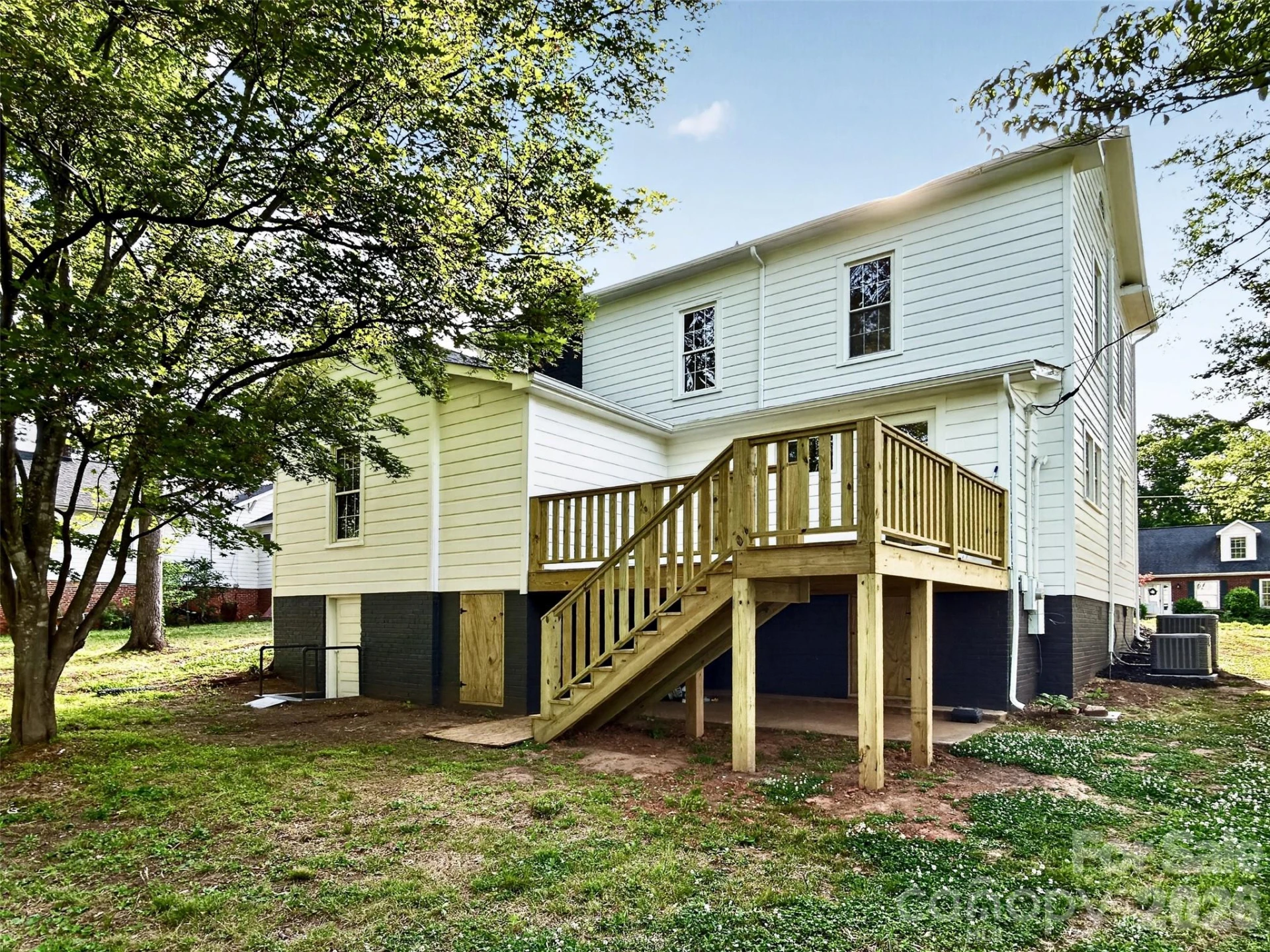 262 Pleasant Street - Photo 4