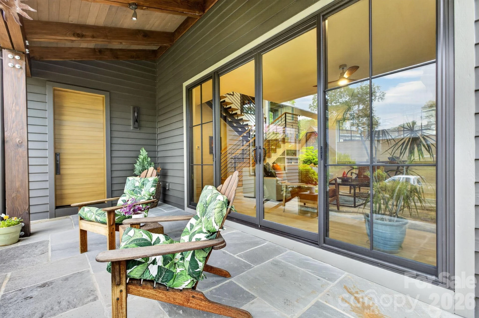 18 Wordsworth Road - Photo 2