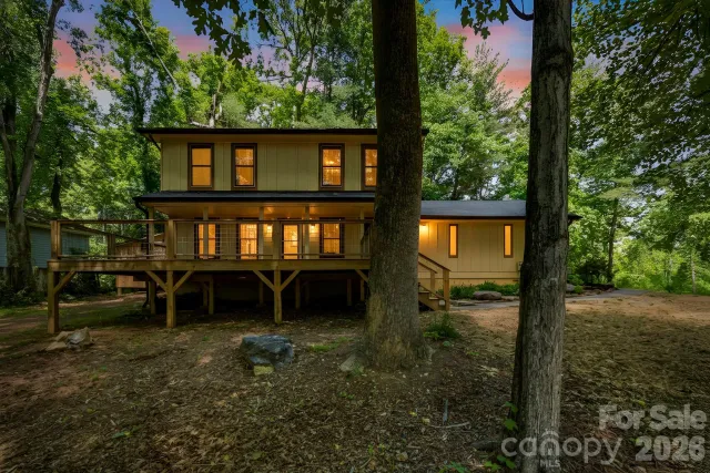 1 Eastway Court