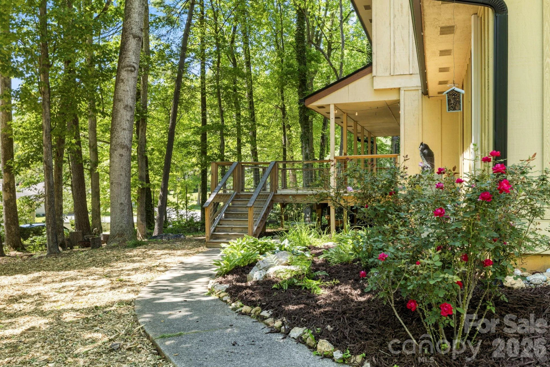 1 Eastway Court - Photo 5